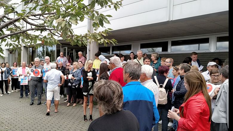 17-09-13 ConcentracionAreaSanitariaAMarinha6.jpg